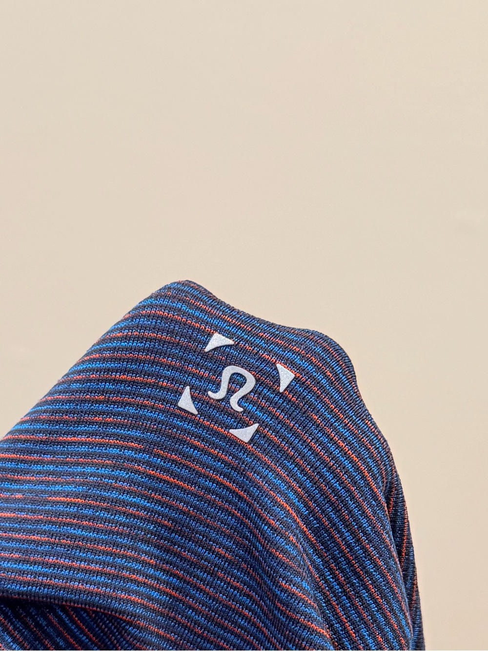 Lululemon Men’s Metal Vent Tech Short Sleeve Shirt - Picture 4 of 5